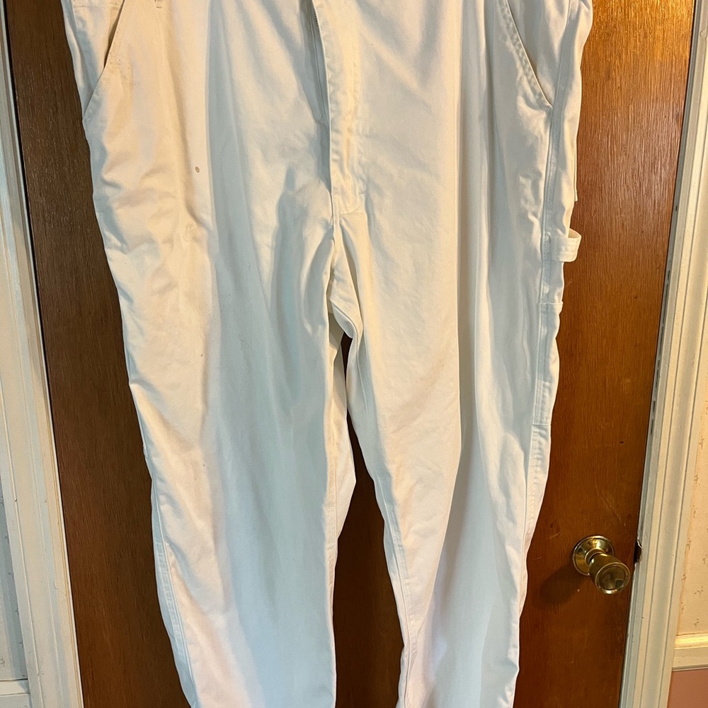 White Cargo Pants with Relaxed Fit and Full-Length Design-46x30